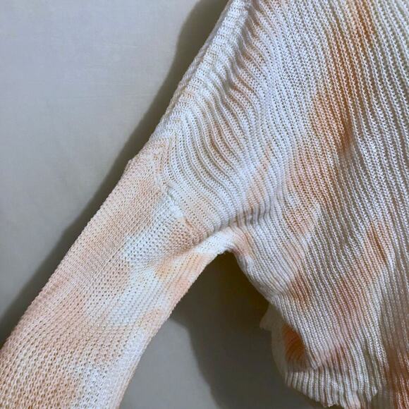 Ultra Flirt NWT Tie Dye Distressed Sweater Juniors L - Picture 4 of 12